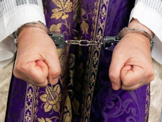 Un excura alemán condenado por un centenar de agresiones pedófilas