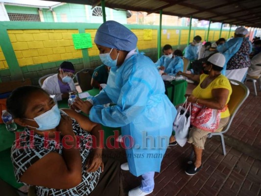 Calendario de vacunación: lugar y grupos a inmunizar contra el covid en la capital