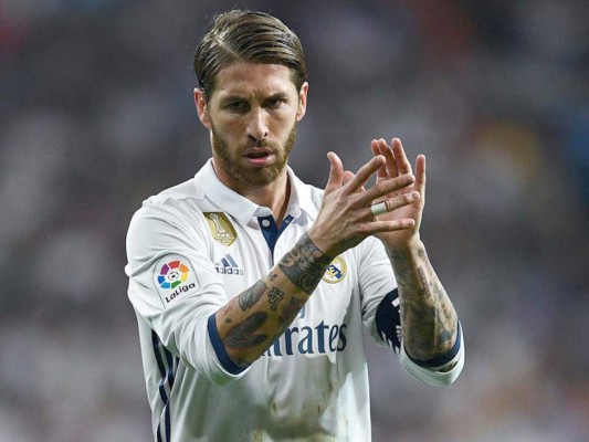 Sergio Ramos reacciona ante la tragedia que enlutó el juego de gran final del fútbol hondureño