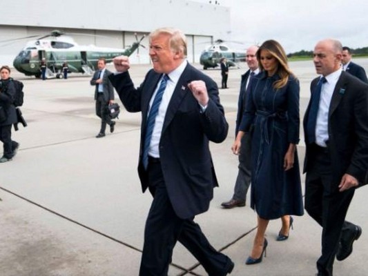 Tildan de insensible a Donald Trump por olvidarse de las víctimas de los atentados