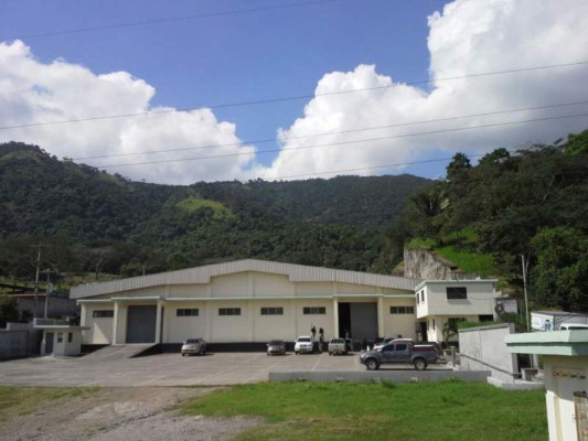 Honduras: Hallan segunda bodega con regletas rellenas de droga