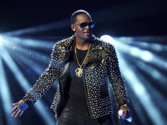 Hombre de Georgia acusa a mánager de R. Kelly por amenazas&nbsp;