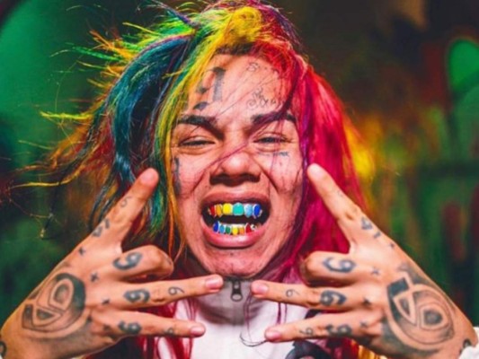 Detienen al rapero Tekashi 6ix9ine y juez le niega arresto domiciliario