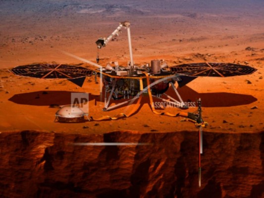 Sonda de la NASA aterriza en Marte tras viaje de 6 meses