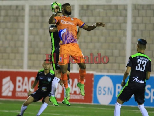 Platense en semifinales tras derrotar a los Lobos UPNFM