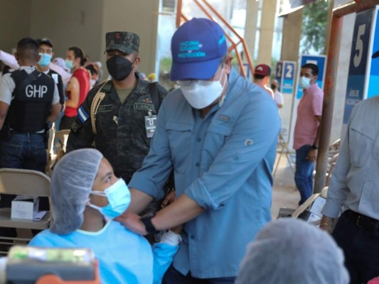 Presidente Hernández sobre el 'Vacunatón': Han hecho un trabajo extraordinario