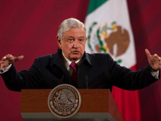 López Obrador trabaja en aislamiento tras contraer covid-19&nbsp;&nbsp;