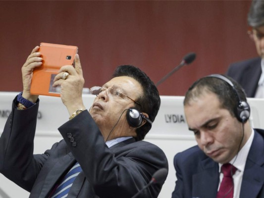 Expresidente de Fenafuth y Concacaf, Alfredo Hawit acepta ser extraditado a EE UU