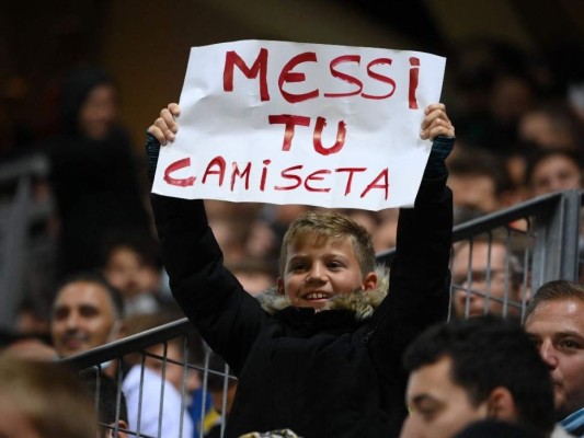 Con ovación incluida: Así se vivió el debut de Messi con el PSG en la Ligue 1 (Fotos)