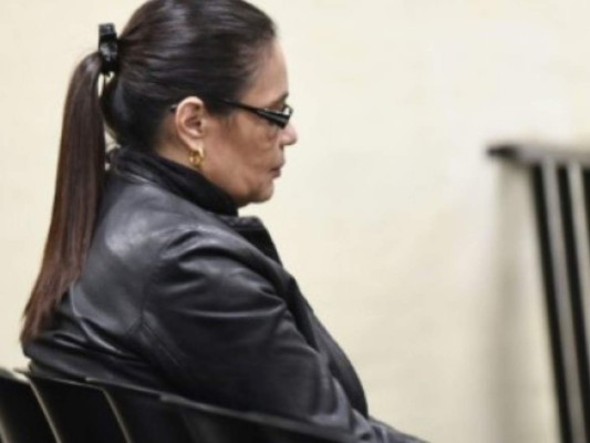 Tras tendencias suicidas de Roxana Baldetti, autoridades investigarán las causas