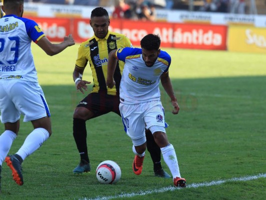 Olimpia y Real España firman un empate sin goles y siguen igualados en la tabla