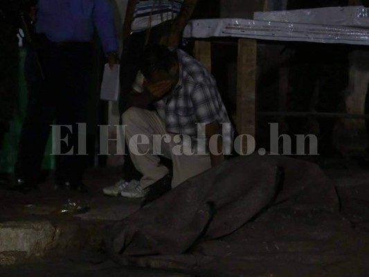 Matan a taxista cuando esperaba carrera en colonia Kennedy