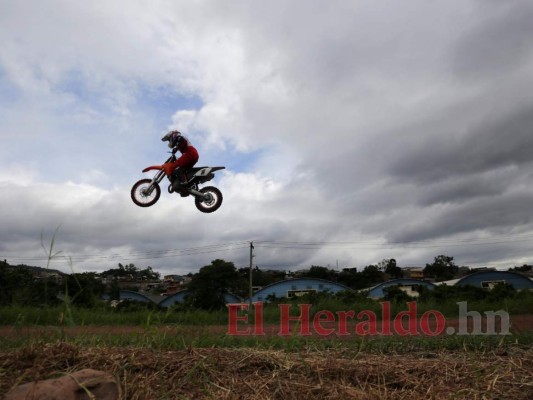 Alessandro Alonzo, campeón de lo extremo y pequeña gloria del motocross