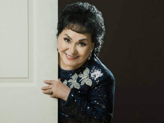 Carmen Salinas publica fotos inéditas de su juventud