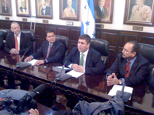 Firman convenio para construir Ciudad Modelo