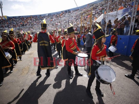 FOTOS: Las bandas que deleitaron a los hondureños este 15 de septiembre