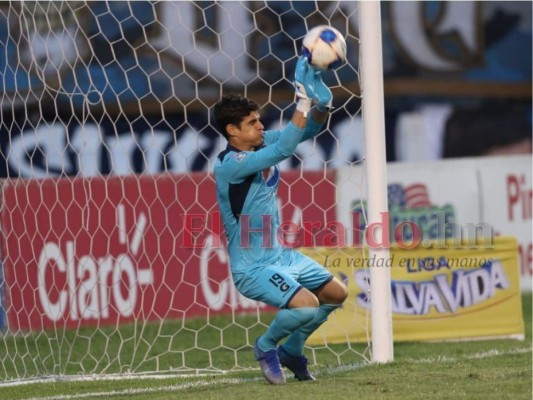 La bronca de Troglio, invitado de lujo: lo que no se vio en el Motagua-Olimpia (Fotos)