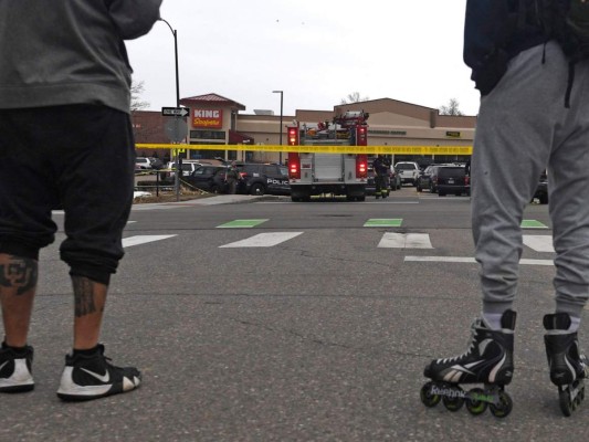 Colorado llora a víctimas de matanza en supermercado (FOTOS)  