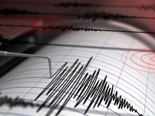 Fuerte temblor con epicentro en el océano Pacífico sacude El Salvador