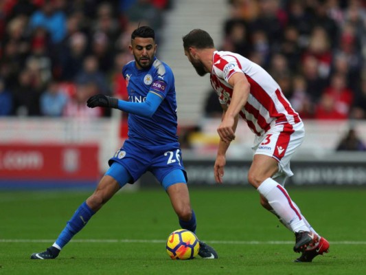 Stoke remonta y empata 2-2 con Leicester