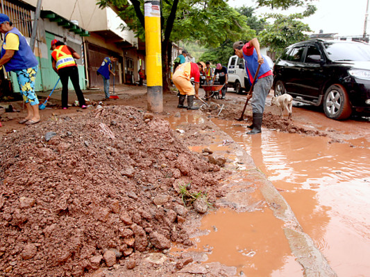 Alerta verde en departamentos del centro y sur de Honduras por lluvias provocadas por Ernesto