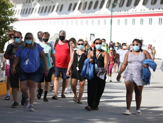 Así fue el arribo del imponente crucero 'Carnival Vista' a Roatán