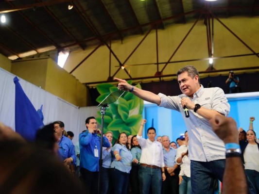 FOTOS: Así pidió JOH cuarta victoria para el Partido Nacional durante convención