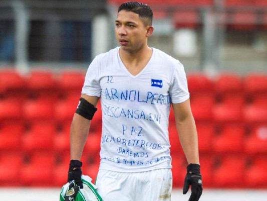 Emilio Izaguirre: Pinto prefiere jugar en la tarde ante Canadá