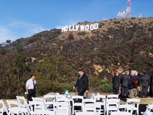 El 'Hollywood sign' es 'un punto de referencia importante e histórico de la ciudad de Los Ángeles, reconocido mundialmente', dijo Warner en un comunicado citado esta semana por Variety. (Foto: AFP)