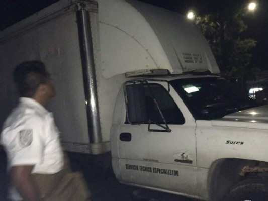 Encuentran a 40 hondureños en un tráiler con signos de deshidratación y asfixia