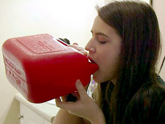 Adicta a la gasolina