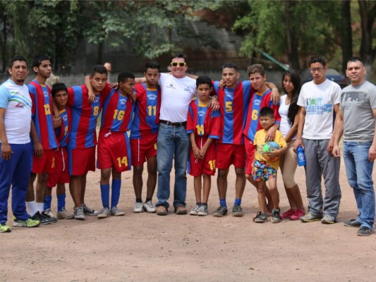 Compartir con niños especiales de la capital es maravilloso