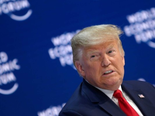 Trump no hizo 'nada malo', dice su defensa en el Senado de EEUU