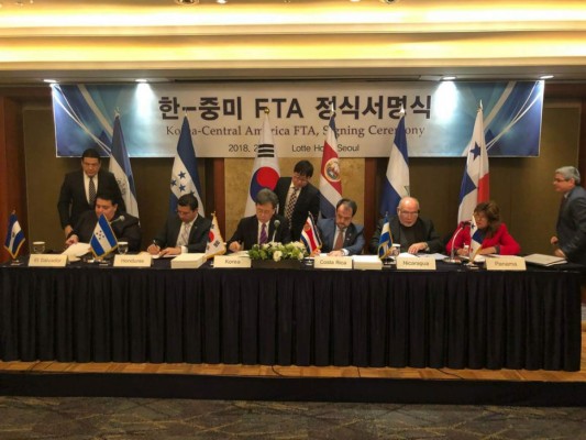 Corea, el primer país de Asia que firma TLC con Centromérica