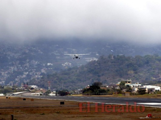 Elecciones 2021: Avanza traslado de maletas electorales vía aérea y terrestre (FOTOS)