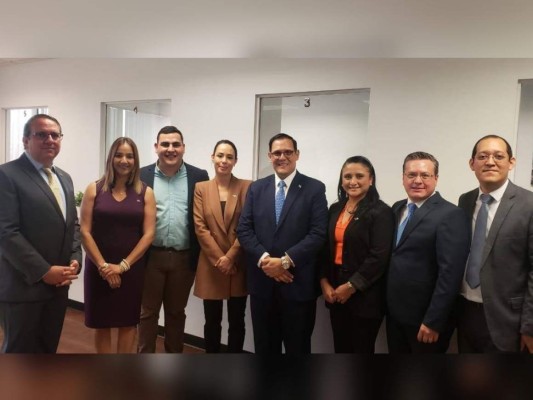 FOTOS: Así fue la inauguración del consulado de Honduras en Boston