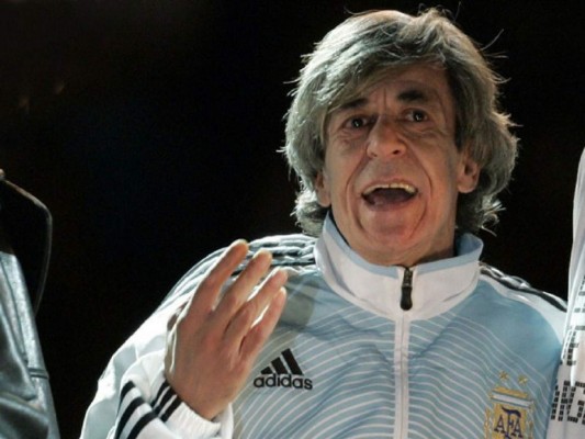 Muere el exfutbolista argentino 'Loco' Houseman, campeón mundial en 1978