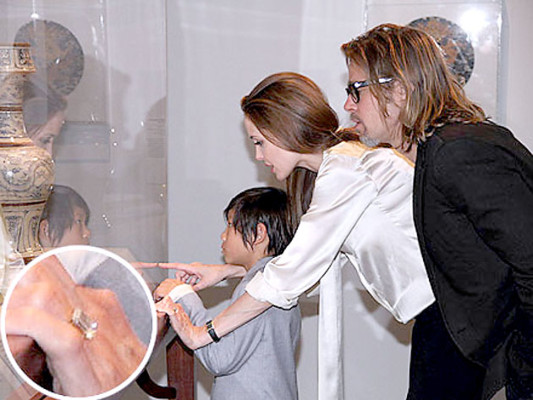 Angelina Jolie y Brad Pitt están comprometidos