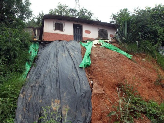 Copeco identifica 12 sectores en riesgo por deslizamientos en la capital de Honduras