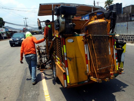 Señalizan carretera de la salida al sur de la capital de Honduras
