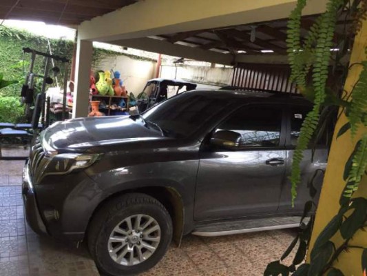 Incautan vivienda y maquinaria pesada en caso de supuesto narcotraficante