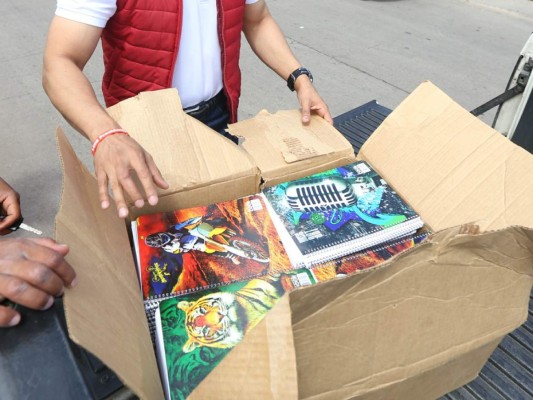 Un centenar de cuadernos se suman a la campaña escolar