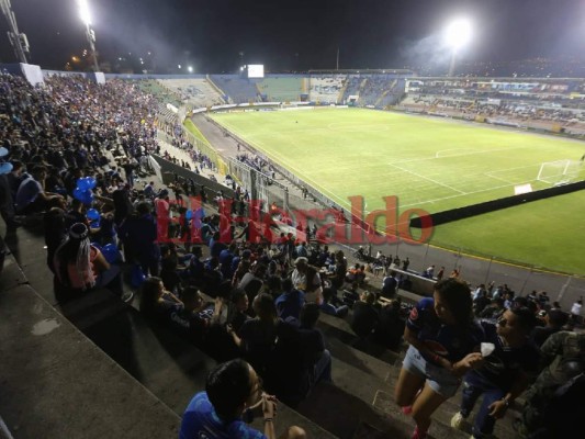 Motagüenses comienzan a llenar el Estadio Nacional para la gran final ante Herediano
