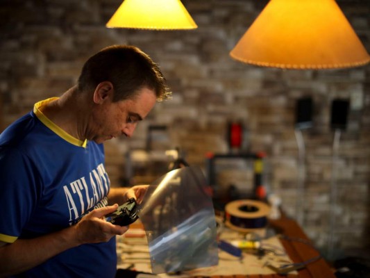 Red de argentinos hace máscaras de protección en 3D&nbsp;&nbsp;