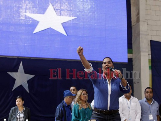 FOTOS: De la política a las rejas, el antes y después de Rosa de Lobo