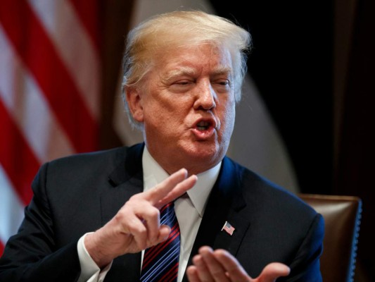 Guardia Nacional protegerá frontera mientras se 'construya muro', dice Trump