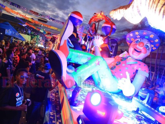 FOTOS: Color y fiesta en el carnaval de La Ceiba