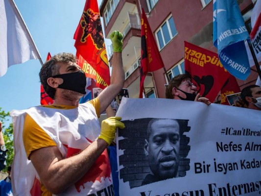 FOTOS: Siguen intensas protestas a 11 días de la muerte de George Floyd