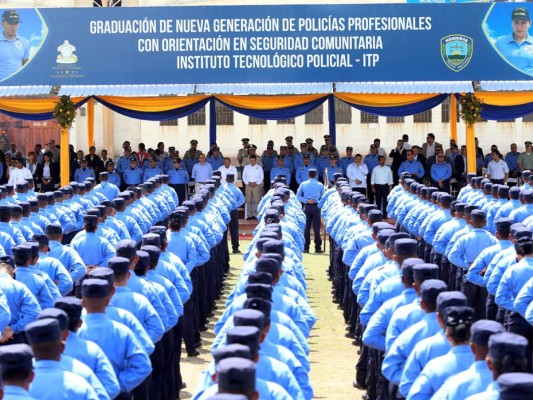 'Se equivocan si piensan que van a detener la depuración policial'