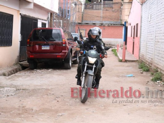 El despliegue aéreo y terrestre para buscar a presuntos secuestradores en la colonia El Pedregal